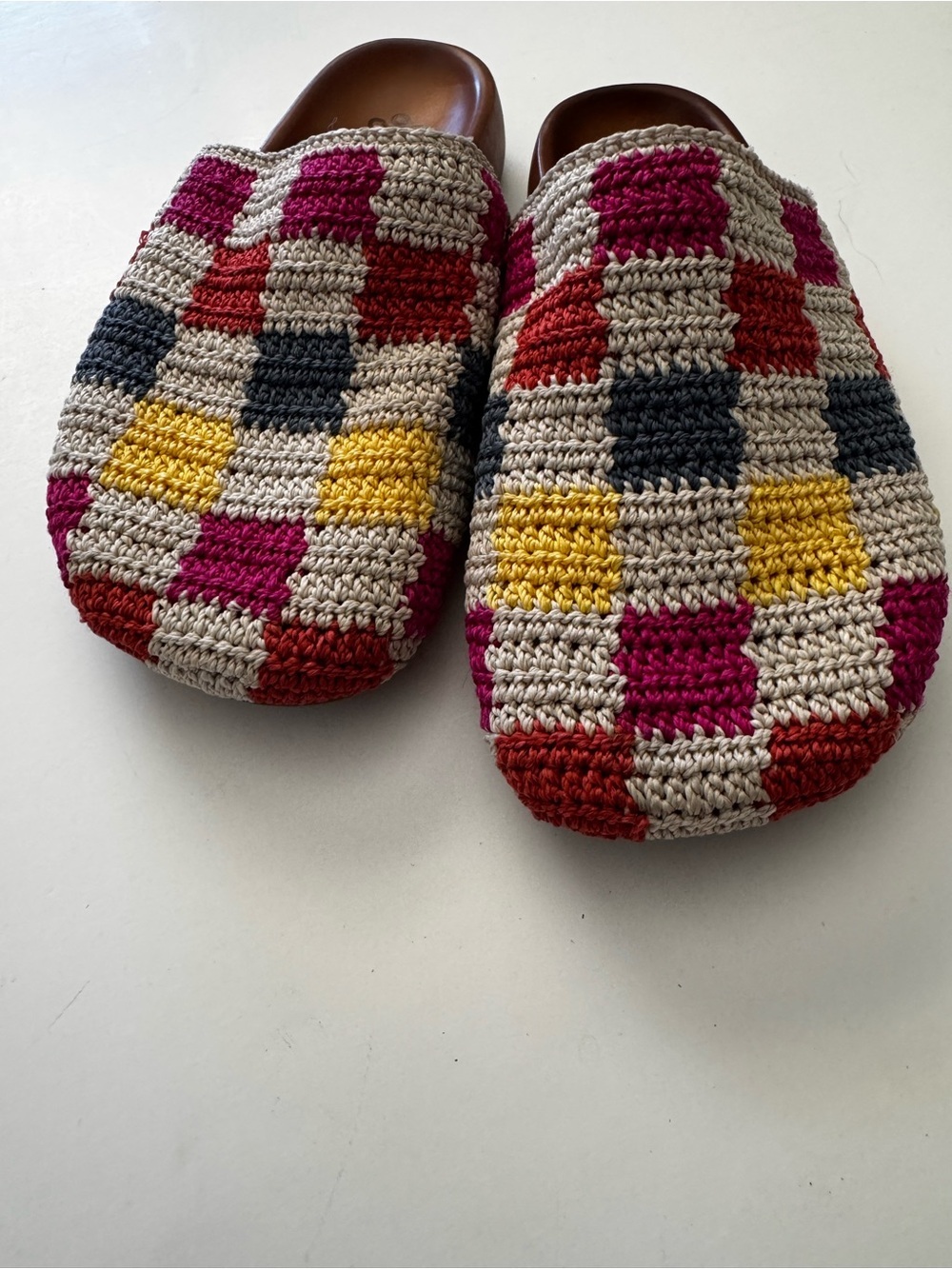 New The Sak Bolinas Colorblock Multicolor Crochet Clogs size 6 - Picture 7 of 8
